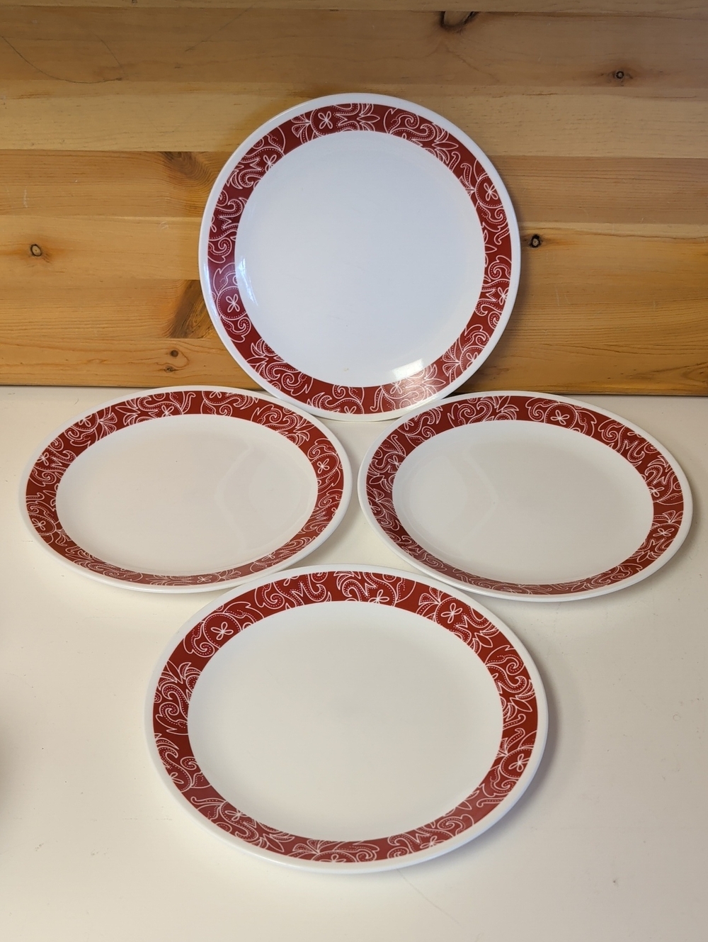 Corelle Bandhani, Dinner Plates with Decorative Red Border - Set of 4 🌟🌟🌟